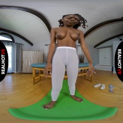 'Naughty Naked Yoga' screenshot nº 32