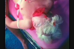 'Blonde Next Door' screenshot nº 67