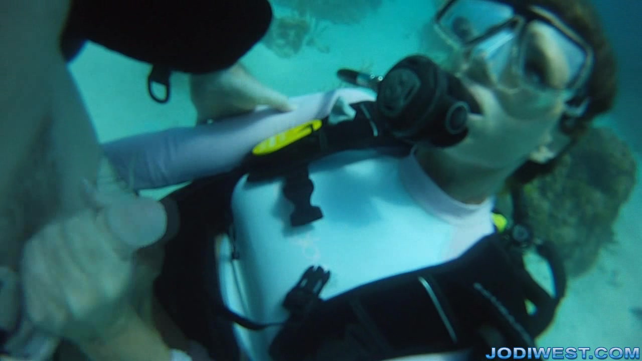 Underwater Scuba Jerk Job