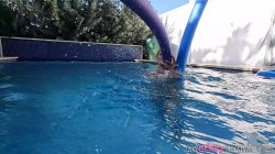 Captura de 'Trespassing & Skinny Dippin' Sex with Stepsis' nº 38
