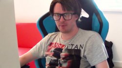 Captura de 'Nerd Pervert Vol. 27' nº 74