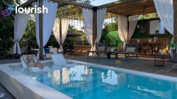 Captura de 'Anna Kovachenko Gives MrFlourish 3 Day Resort Tour' nº 2