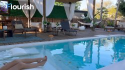 Captura de 'Anna Kovachenko Gives MrFlourish 3 Day Resort Tour' nº 7