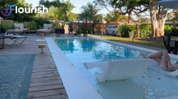 Captura de 'Anna Kovachenko Gives MrFlourish 3 Day Resort Tour' nº 9