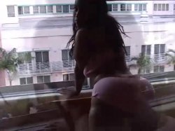 Captura de 'The Duke Does South Beach #3' nº 130