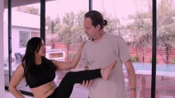 Captura de 'Asian Yoga Retreat' nº 45