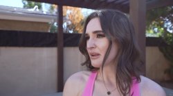 Captura de 'Stepmom Loves Anal 2 - On Sale! End Of Summer Sale' nº 115