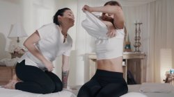 'Lesbian Anal Vol. 3' screenshot nº 5
