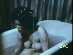 'Robot Love Slaves / A Kinky Girl and Her Horse' screenshot nº 4