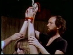 'Robot Love Slaves / A Kinky Girl and Her Horse' screenshot nº 126