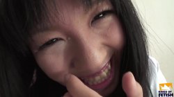 Captura de 'Big Tits And Shaved Pussy Asian Girl Masturbated With Finger Fucking And Vibrators' nº 3