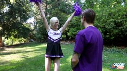 'Being a Cheerleader Takes Discipline' screenshot nº 5