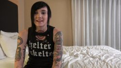 'Nikki Hearts' Strap On Fucks The World' screenshot nº 8