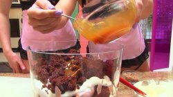 'Lesbians in the Kitchen 2' screenshot nº 88