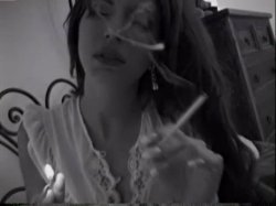 Captura de 'Bob's Videos #137 - Is Taylor St. Clair Married?' nº 11