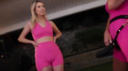 Captura de 'Strap On MILF Workout with Jill Kassidy & Alix Lynx' nº 14