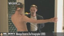Captura de 'Answering the Door Naked' nº 36