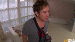 Captura de 'Horny Japanese Nurse Drains Balls' nº 30