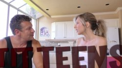 'Tiny Tit Teens 4' screenshot nº 1