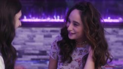 Captura de 'Trending In Love' nº 16