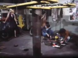 'Blonde in Black Silk' screenshot nº 62