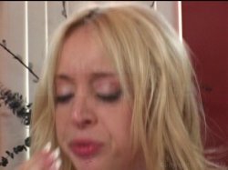 Captura de 'Blonde Crack Attack' nº 2