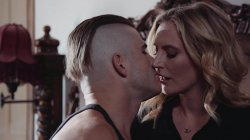 Captura de 'Forbidden Affairs 11: Older Woman, Younger Guy' nº 92