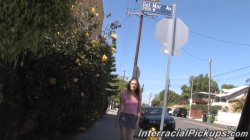 Captura de 'Interracial Pickups 2' nº 25