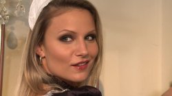 Captura de 'French Maid Service (Anna Apprentie Soubrette) (French)' nº 2