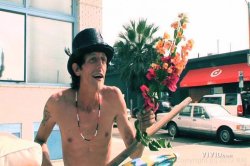 'Meggan Does Malibu' screenshot nº 4