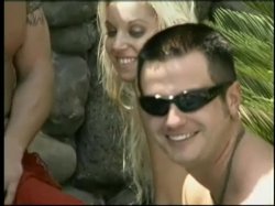 'Chloe's Pool Party' screenshot nº 47