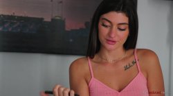 'Mae Learns To Squirt' screenshot nº 41