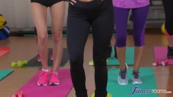 Captura de 'Girls Get Physical After Lesson' nº 22