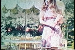 Captura de 'Lesbian Bra Busters In The 70's Vol. 2' nº 102