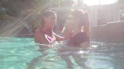 Captura de 'Girls Kissing Girls Vol. 16' nº 6