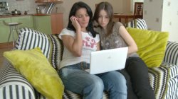 Captura de 'First Anal 3some for 2 College Babes' nº 10