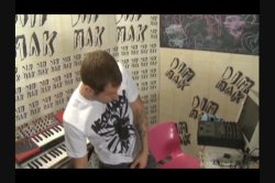 Captura de 'Friends Don't Let Friends Fuck Alone 2' nº 41