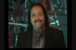'More Than a Handful #9' screenshot nº 3