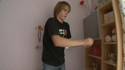 Captura de 'Petite Cuties Get Toyed & Dicked in 3Some' nº 5