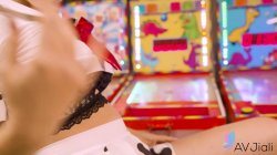 Captura de 'Boba Tea Girl Exploited By Her Boss For Profit' nº 3