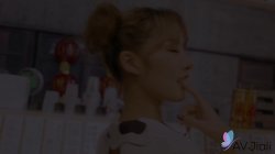 Captura de 'Boba Tea Girl Exploited By Her Boss For Profit' nº 8