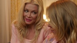 Captura de 'Women Seeking Women 179' nº 73