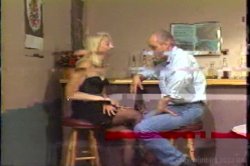 Captura de 'Older Hooters Older Tutors' nº 111