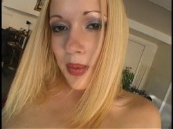 Captura de '12 Nasty Girls Masturbating Vol. 4' nº 66