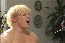 'More Than a Handful #12' screenshot nº 140
