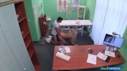 Captura de 'Patient 003 - Buxom Russian Babe Swallows Cumload' nº 110