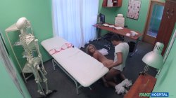 Captura de 'Patient 003 - Buxom Russian Babe Swallows Cumload' nº 114