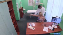 Captura de 'Patient 003 - Buxom Russian Babe Swallows Cumload' nº 16