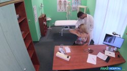 Captura de 'Patient 003 - Buxom Russian Babe Swallows Cumload' nº 17