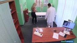 Captura de 'Patient 003 - Buxom Russian Babe Swallows Cumload' nº 19